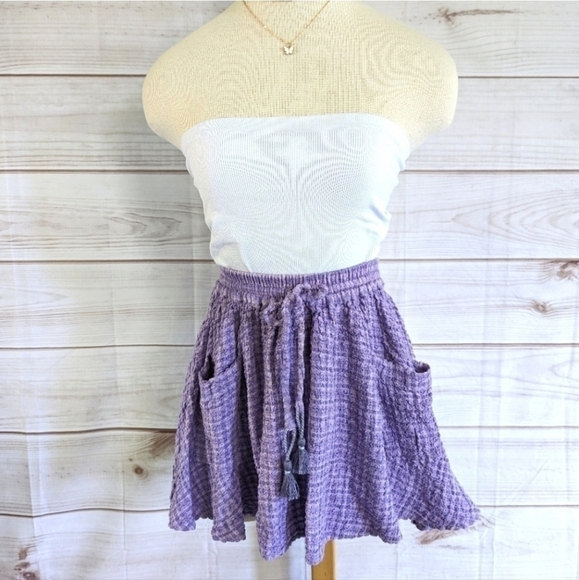 Urban Outfitters Smocked Plaid Gingham Mini Skater Skirt in Purple Size Small - Picture 2 of 10